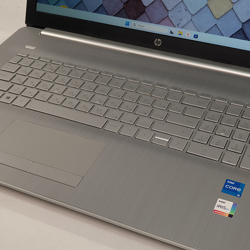 Ноутбук HP Core i5 1135G7/ экран 17.3"
