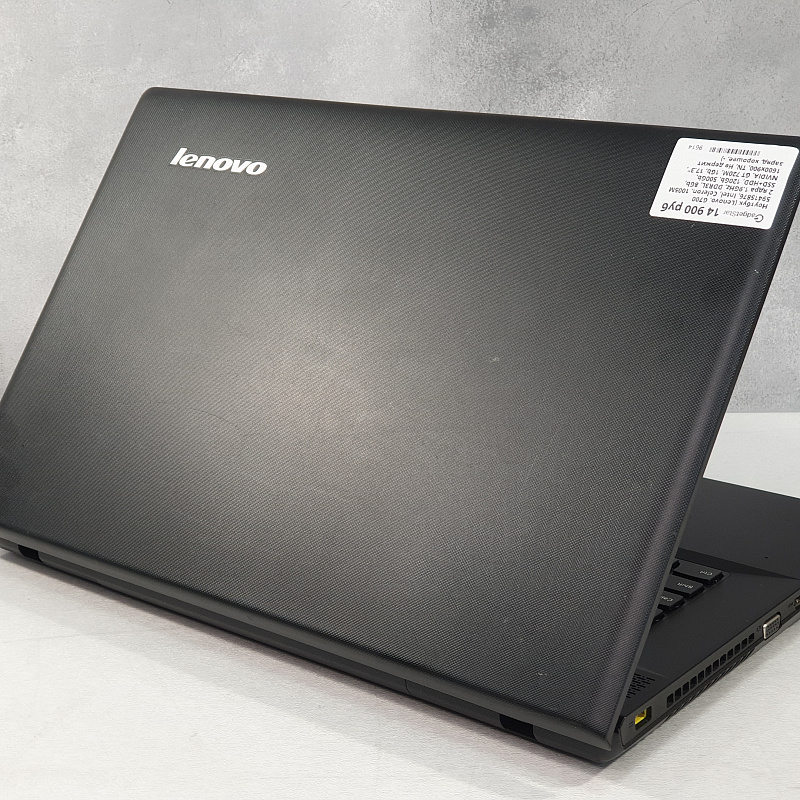 Ноутбук с экраном 17"/ОЗУ 8Gb/ SSD+HDD/ с видеокартой