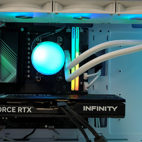 Новый Игровой ПК Ryzen 7 7800X3D/ DDR5 32Gb/ RTX 5070 12Gb