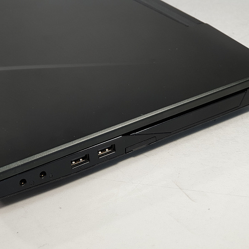 Игровой Ноутбук Core i7, DDR4 16Gb, GTX 1060 6Gb Игровой Ноутбук Core i7, DDR4 16Gb, GTX 1060 6Gb