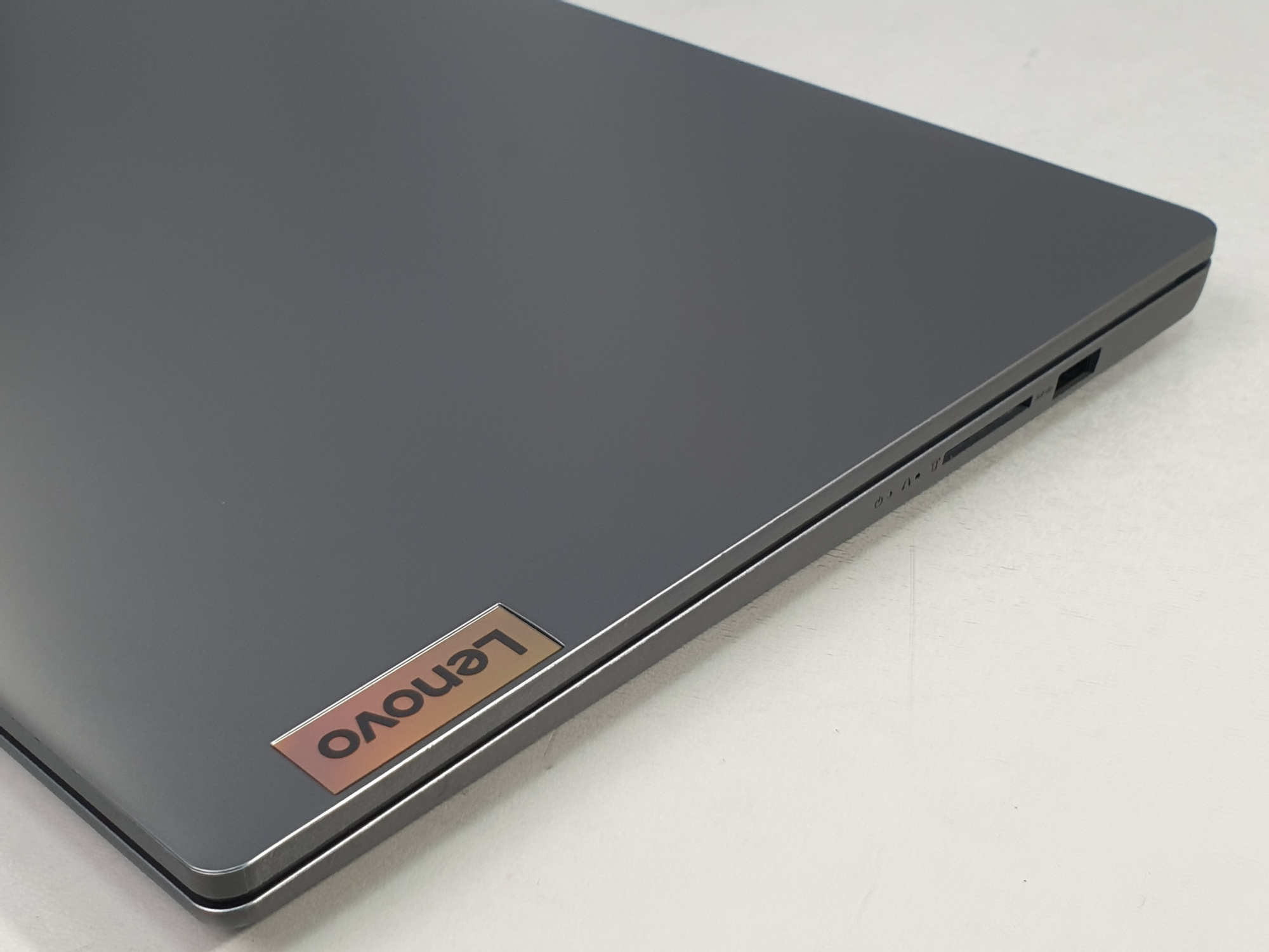 Ноутбук Core i3 1305U, DDR5 8Gb, 256Gb, FullHD