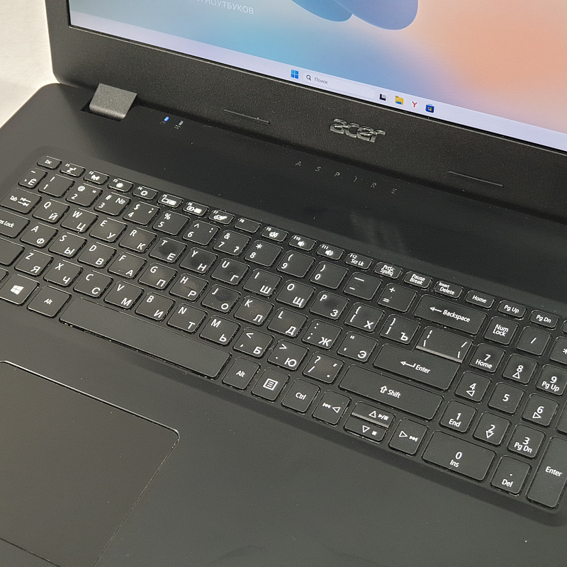 Ноутбук Acer Core i5 8265U, MX 230 2Gb, 17.3"