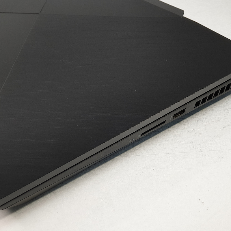 Игровой ноутбук HP Omen/экран 17"/ Intel Core i7/ SSD 1Tb/ RTX 2060 6Gb